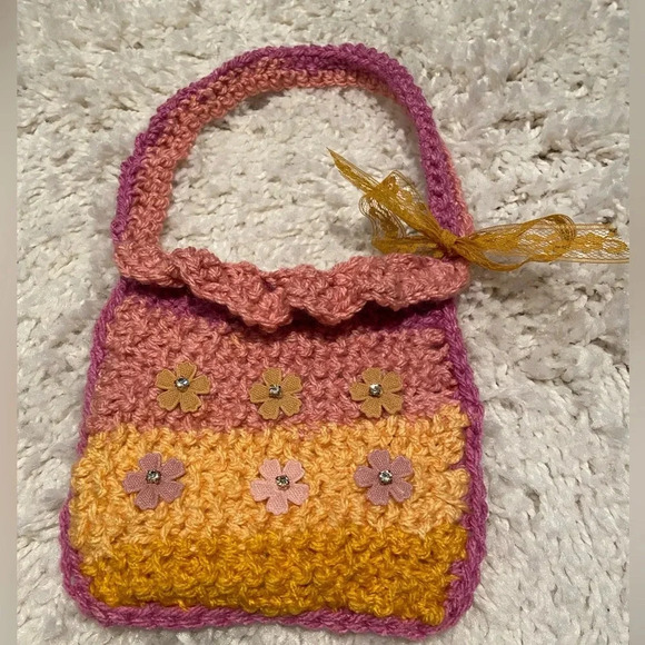 Free People Handbags - Handmade crochet cute small bag
